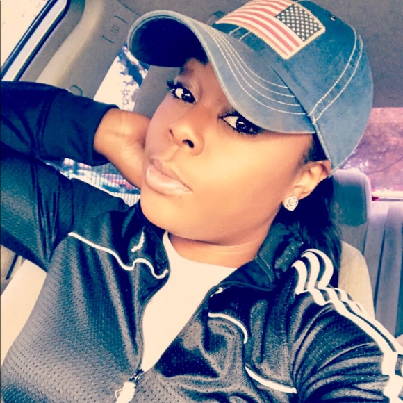 Meet your Posher, Tyreka - Picture 2 of 5